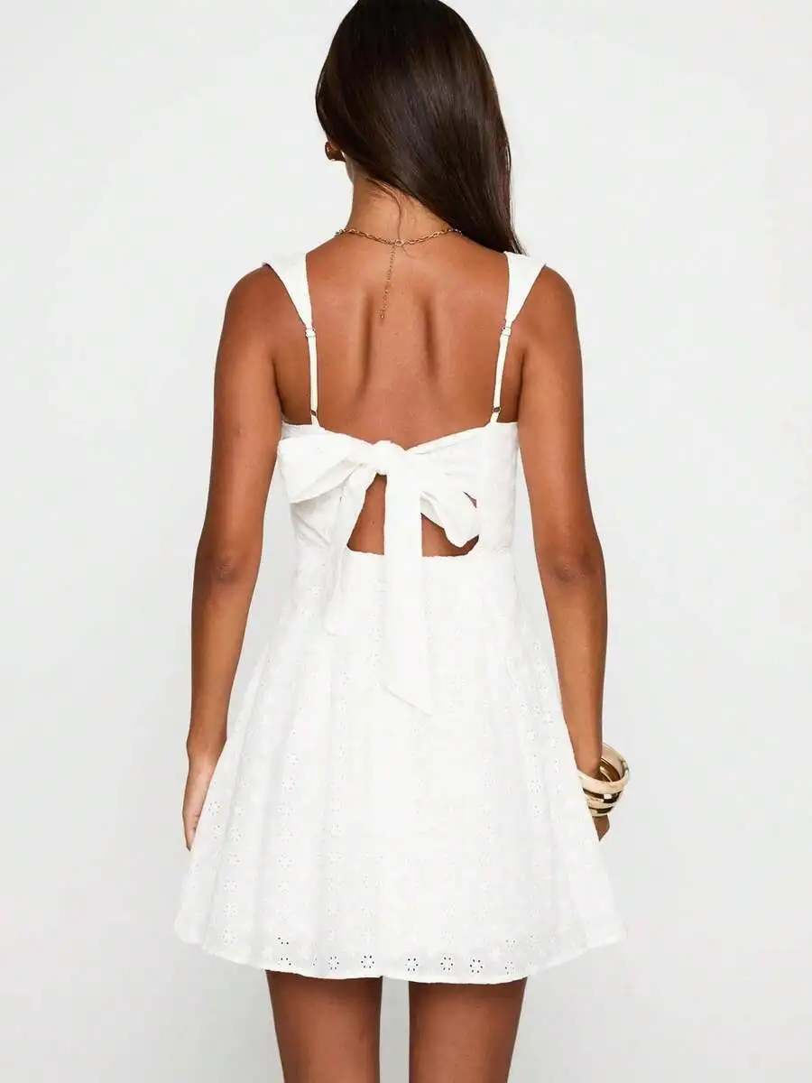 Womens Sleeveless Square Neck  - Embroidery Eyelet 리뷰 및 가격