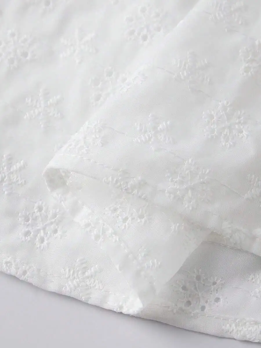 Womens Sleeveless Square Neck  - Embroidery Eyelet 리뷰 및 가격