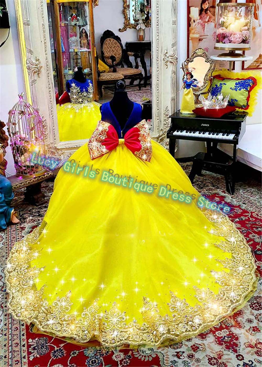 Luxuriously Yellow Flower Girl - Embroidery Yellow Flower 리뷰 및 가격