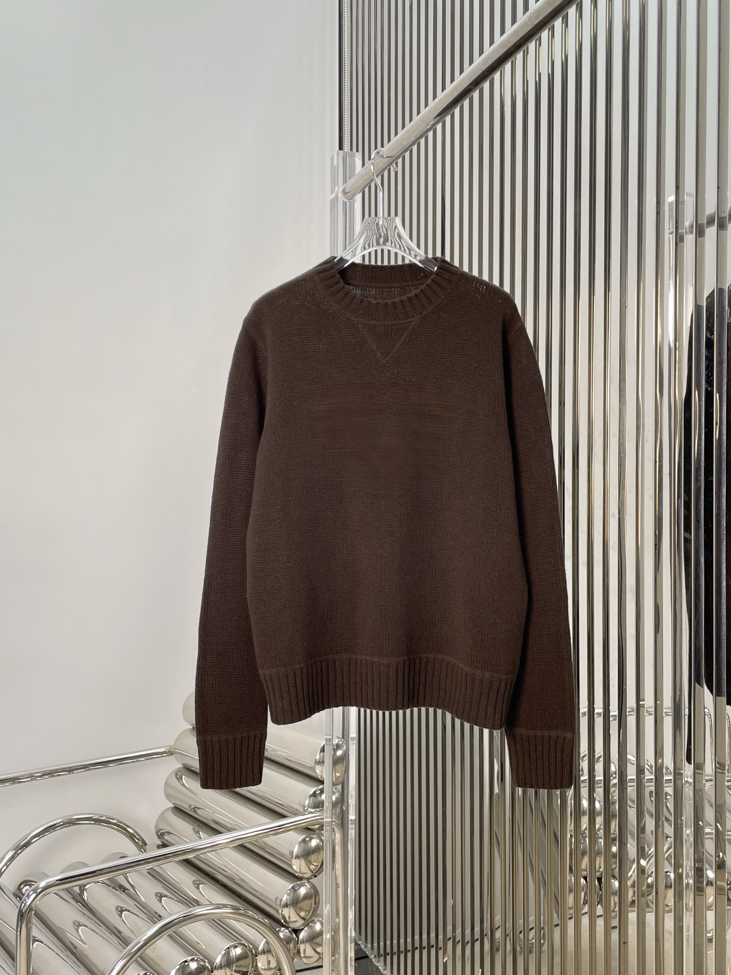 Slim Fit Knitted Long Sleeve r - Embroidery Logo 리뷰 및 가격